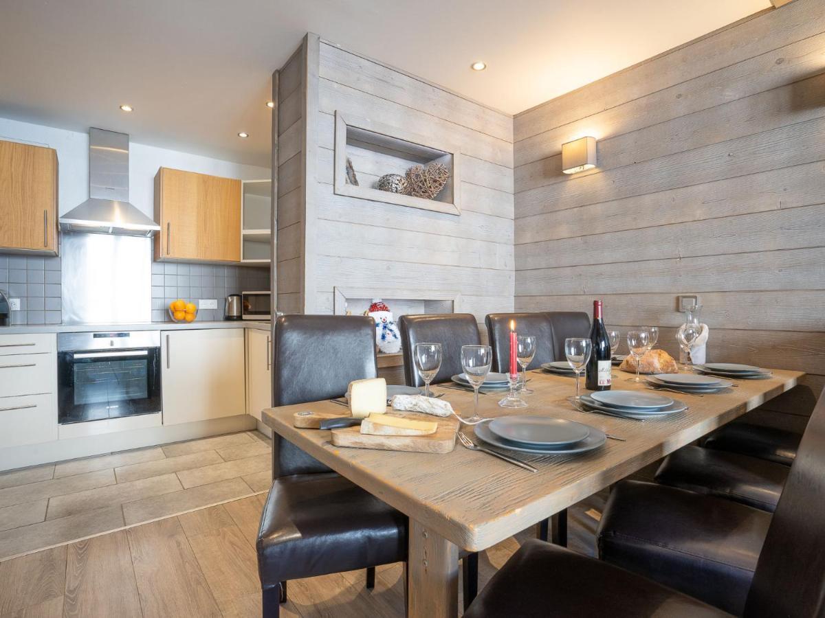 Apartment Rond Point Des Pistes - Val Claret-17 By Interhome
